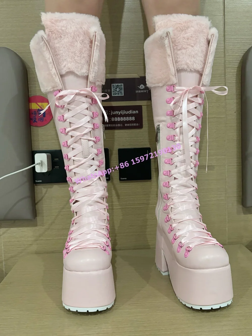 Pink Furry Boots Thick Soled L - огляд і ціна Ribbon Tie Heel